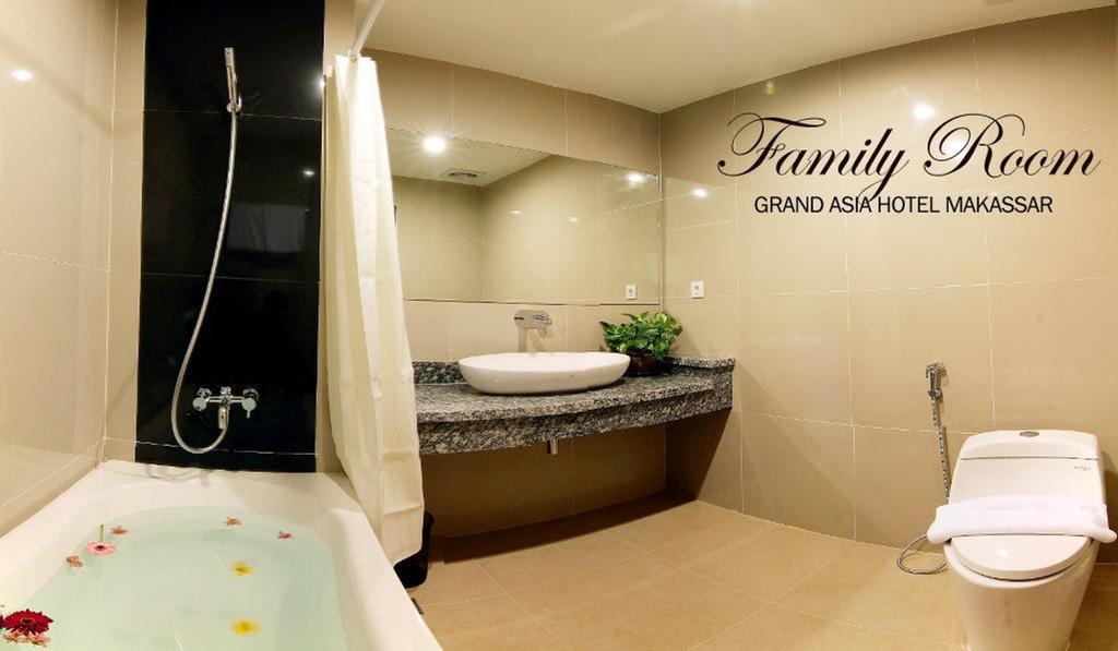 Grand Asia Hotel Makassar Extérieur photo