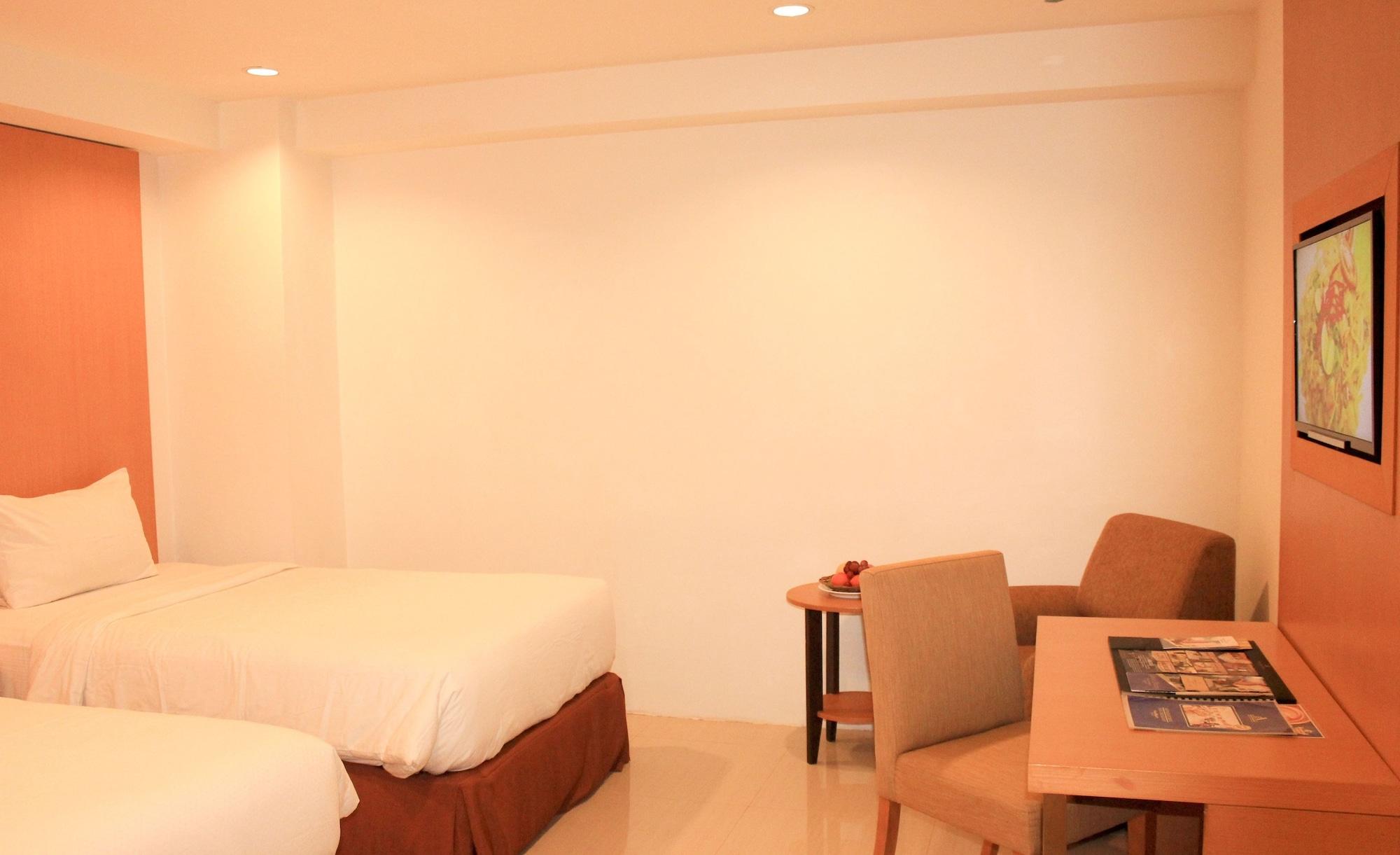 Grand Asia Hotel Makassar Extérieur photo