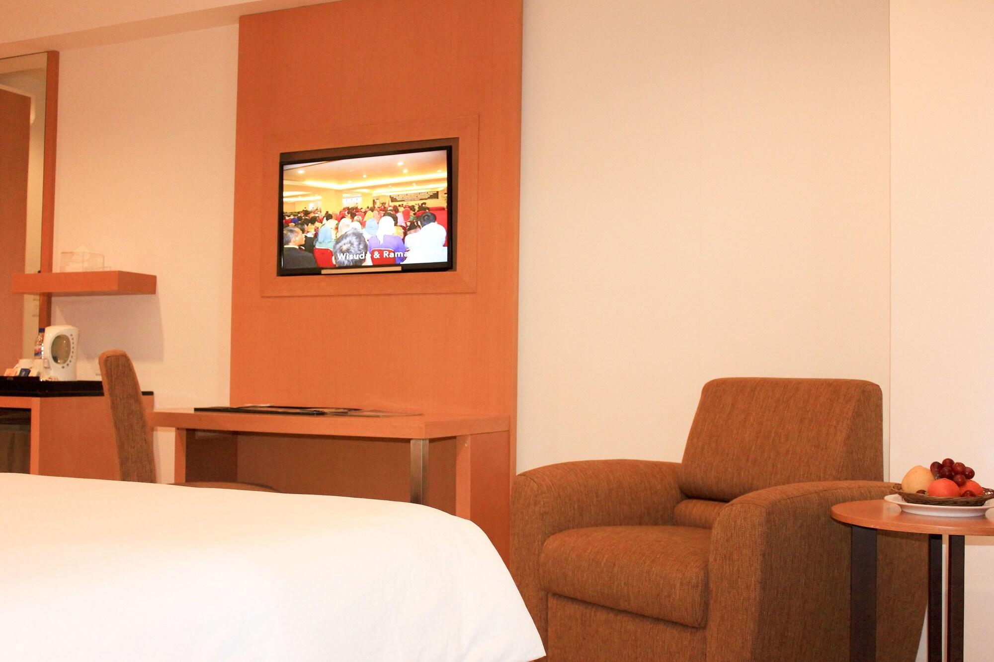 Grand Asia Hotel Makassar Extérieur photo