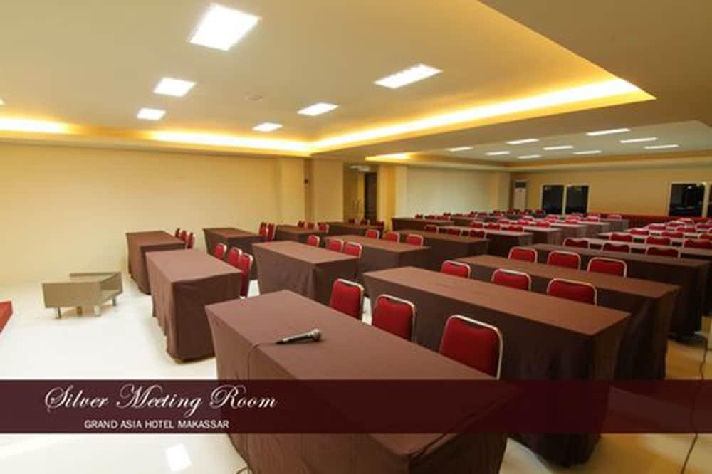Grand Asia Hotel Makassar Extérieur photo