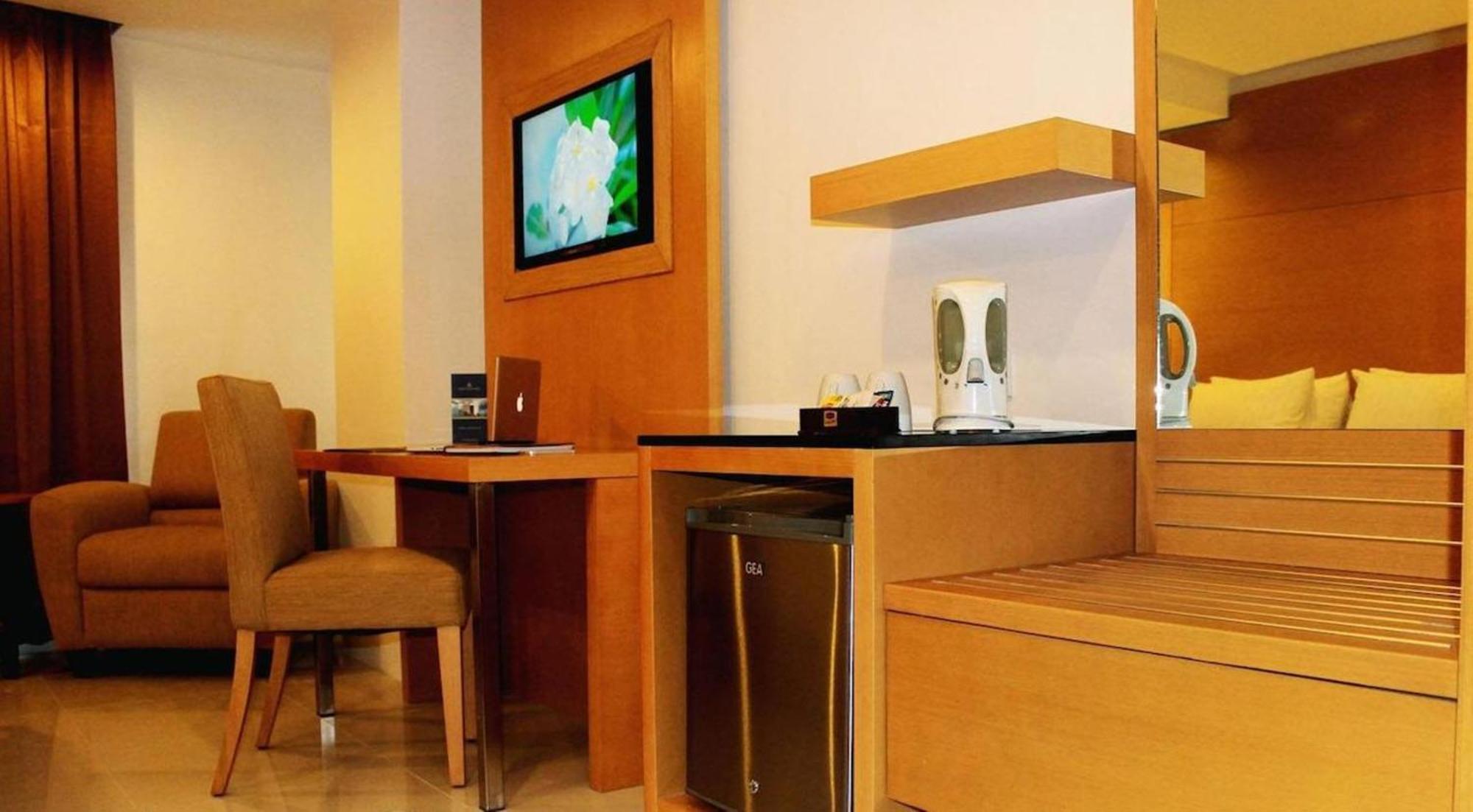 Grand Asia Hotel Makassar Extérieur photo