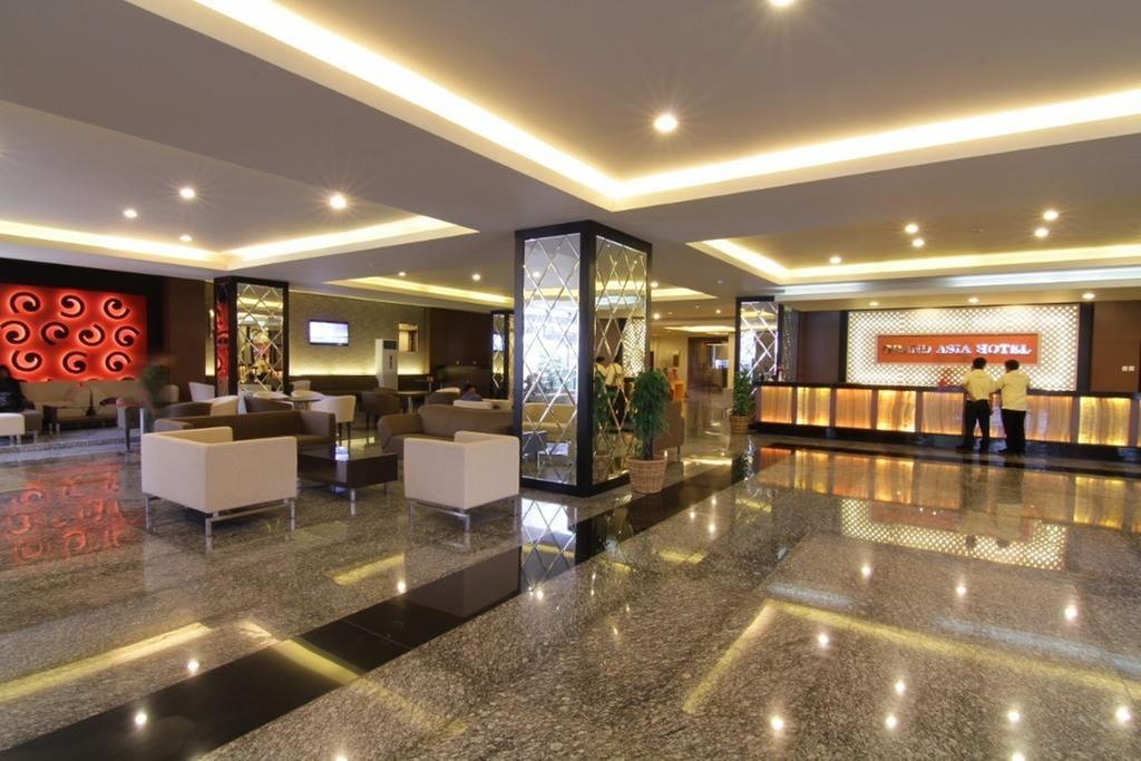Grand Asia Hotel Makassar Extérieur photo