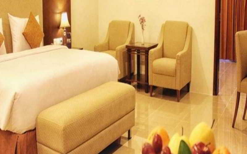 Grand Asia Hotel Makassar Extérieur photo